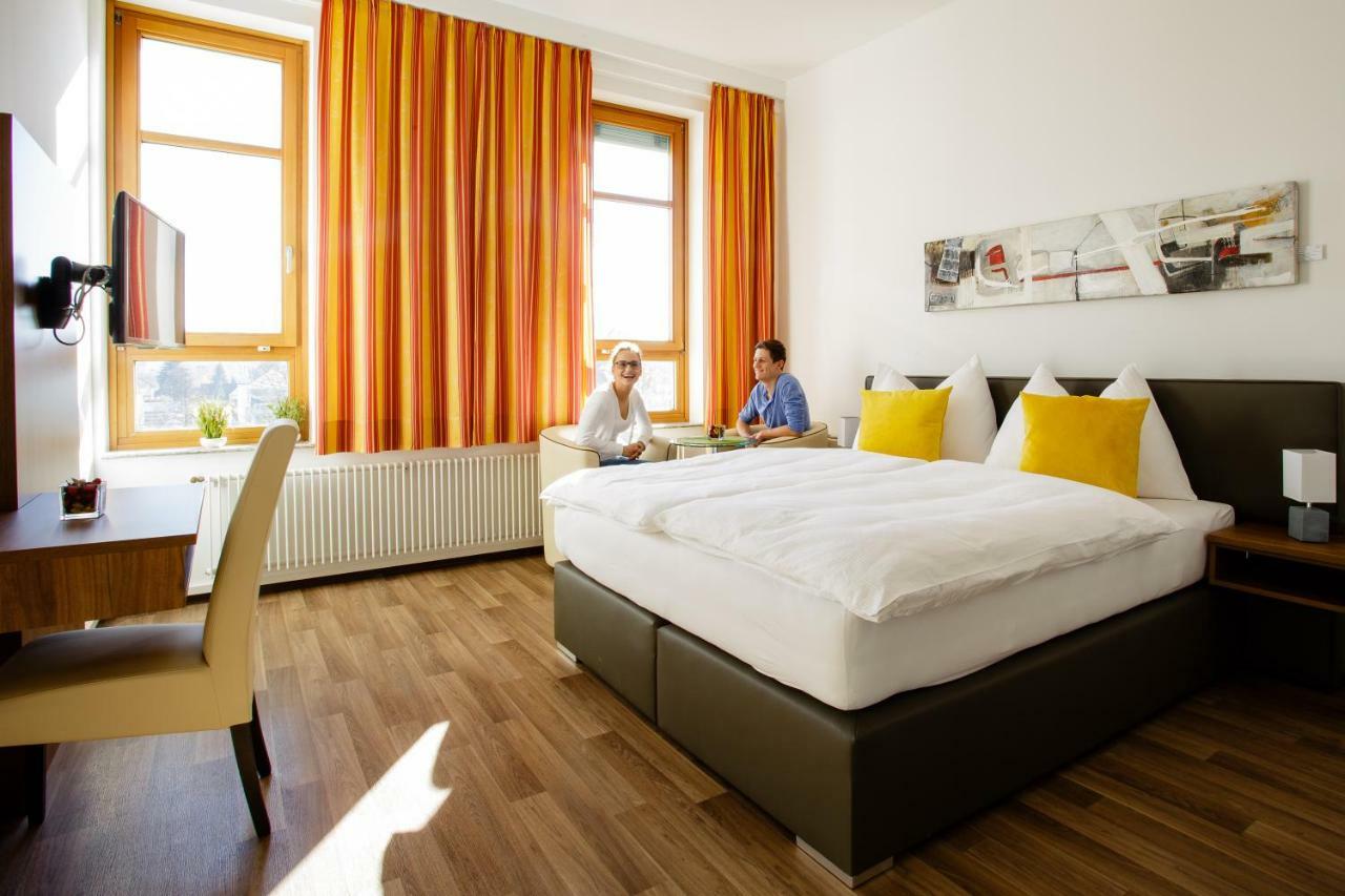 Health Vital Comfort Guestrooms Wels Extérieur photo